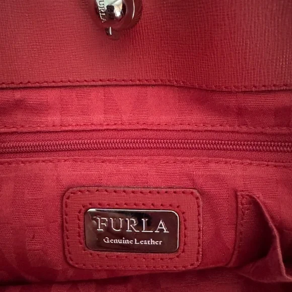 LAST CHANCE Furla Red Tote Bag with Saffiano Leather Finish - Picture 5 of 7